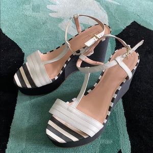 Black and white platforms